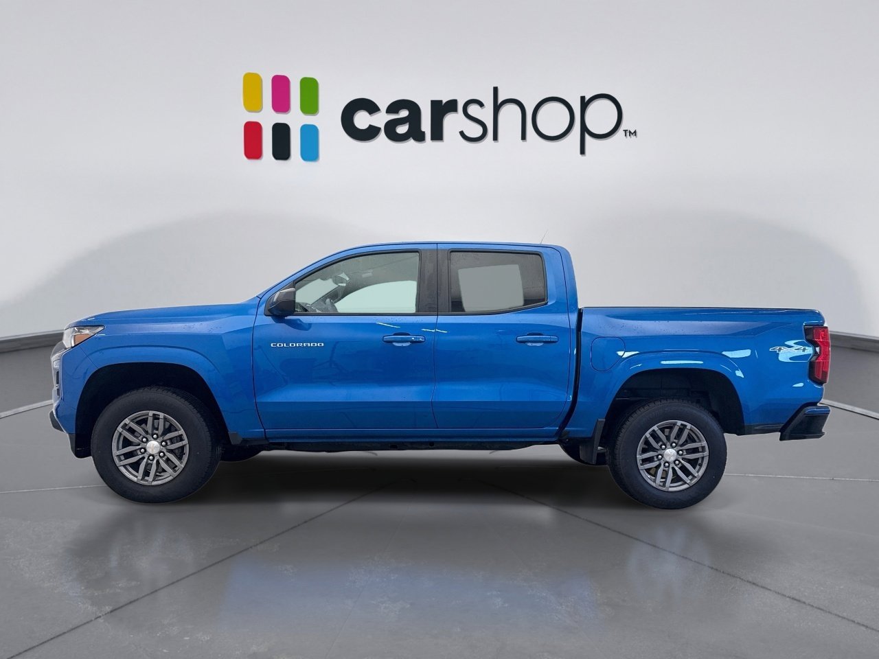 Used 2023 Chevrolet Colorado LT image 2