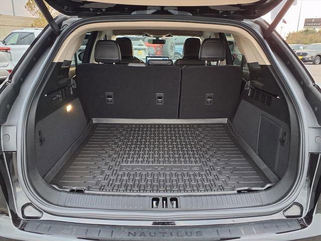Certified 2023 Lincoln Nautilus Standard w/ Premium Package image 25