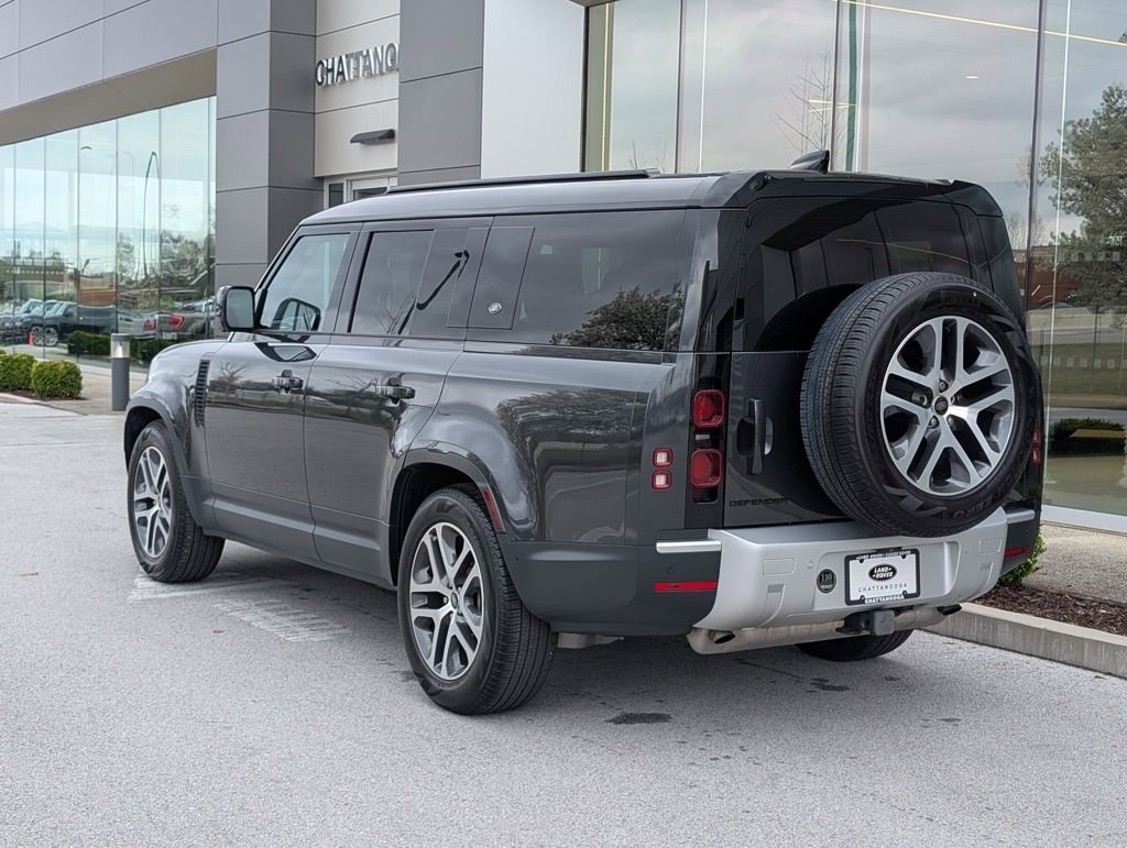 Used 2024 Land Rover Defender 130 S image 4