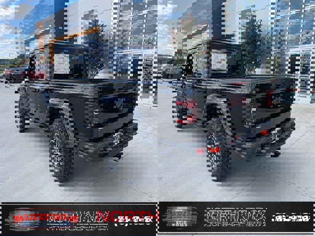 New 2025 Jeep Gladiator Mojave image 16