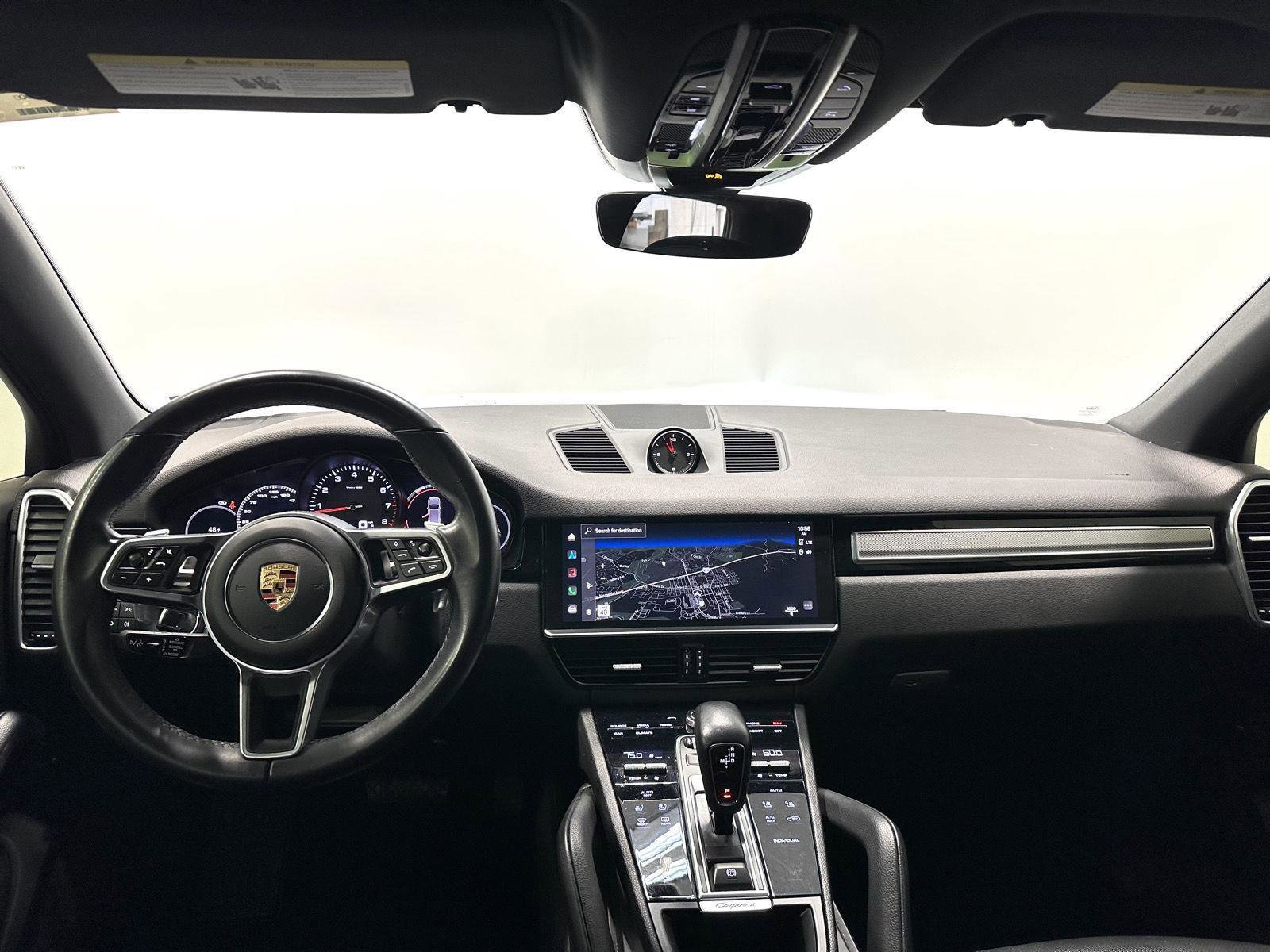 Used 2022 Porsche Cayenne Platinum Edition image 26