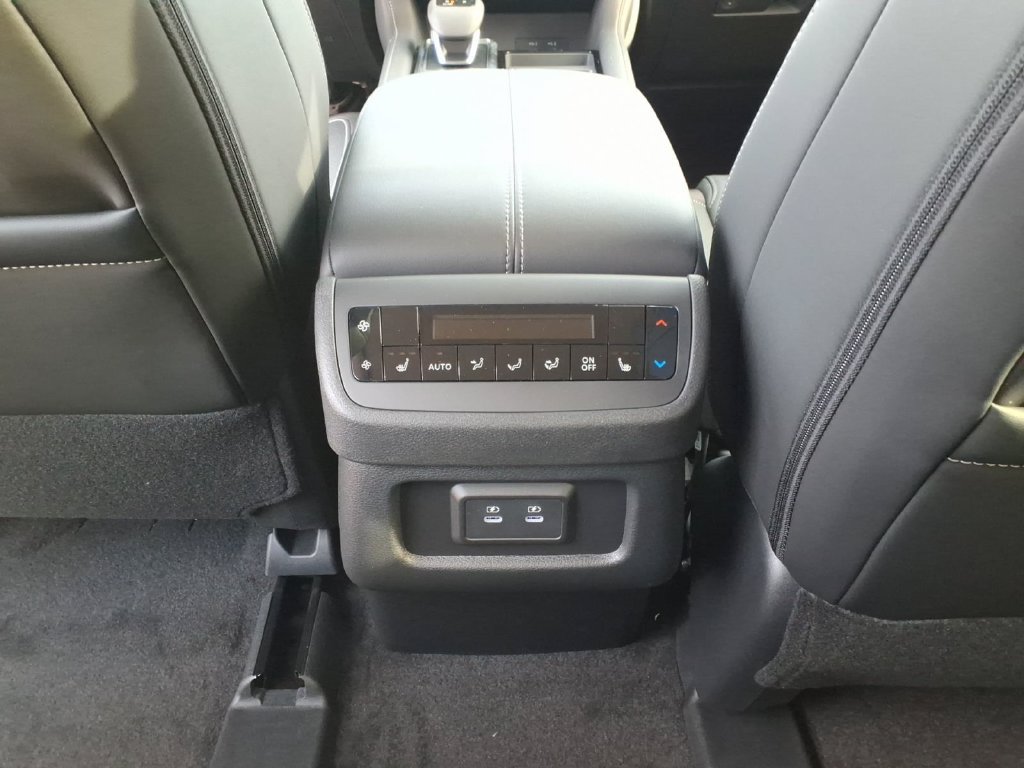 New 2026 Nissan Pathfinder SL AWD/4WD image 38
