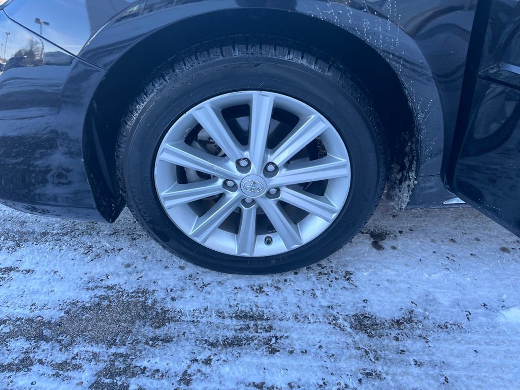 Used 2014 Toyota Camry XLE image 27