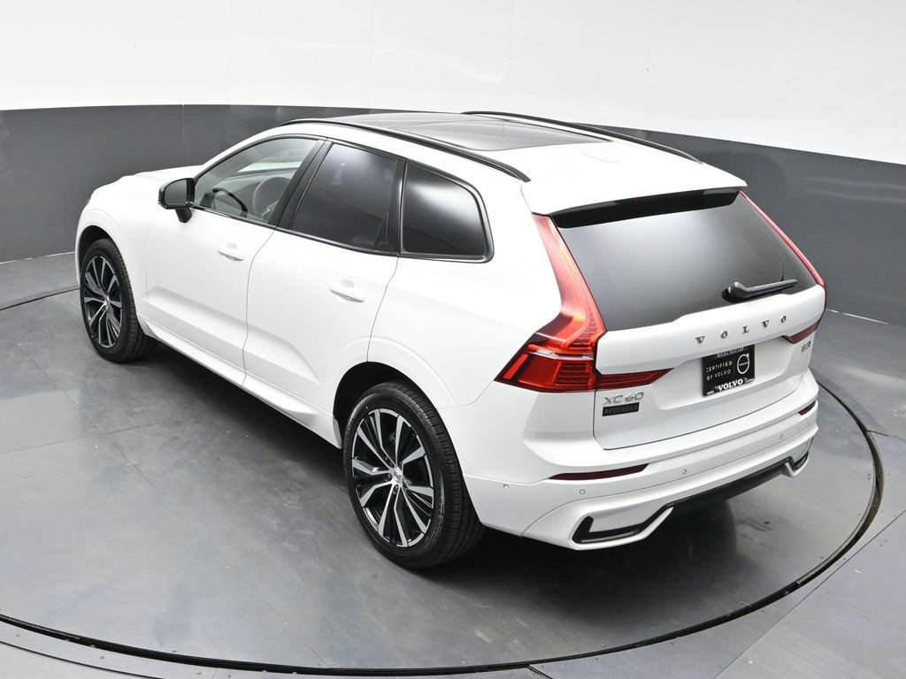 Used 2025 Volvo XC60 B5 Plus w/ Climate Package AWD/4WD image 29