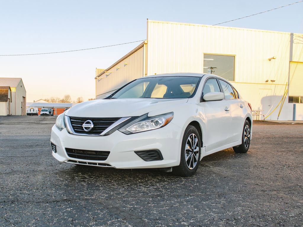 Used 2017 Nissan Altima 2.5 S w/ Power Driver Seat Package image 9