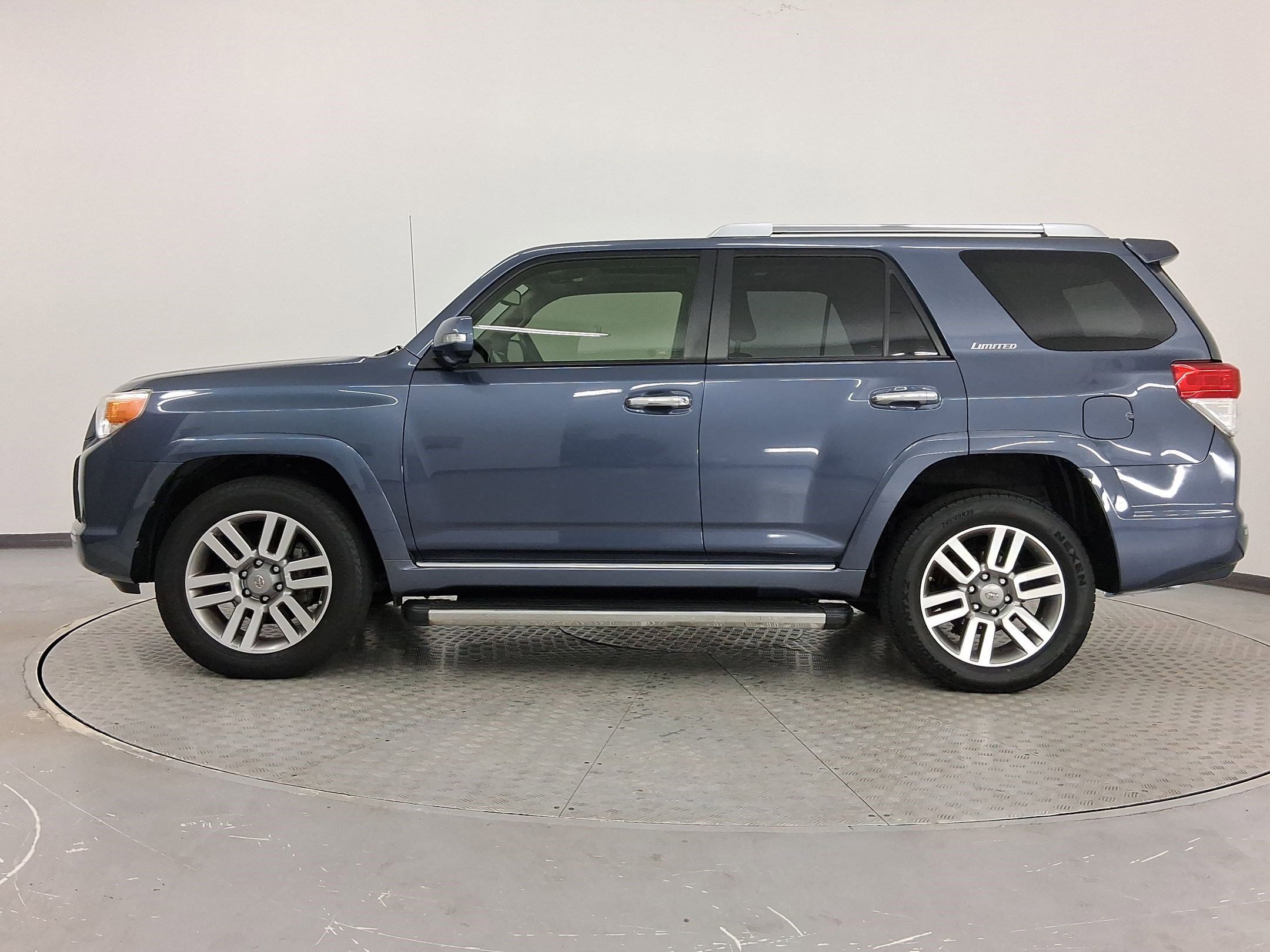 Used 2013 Toyota 4Runner Limited image 2