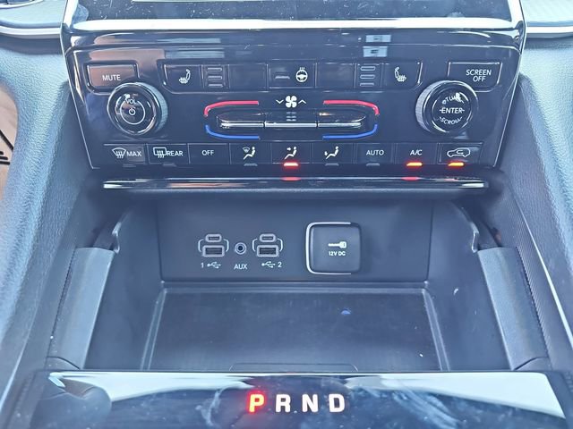 Used 2024 Jeep Grand Cherokee L Altitude image 22