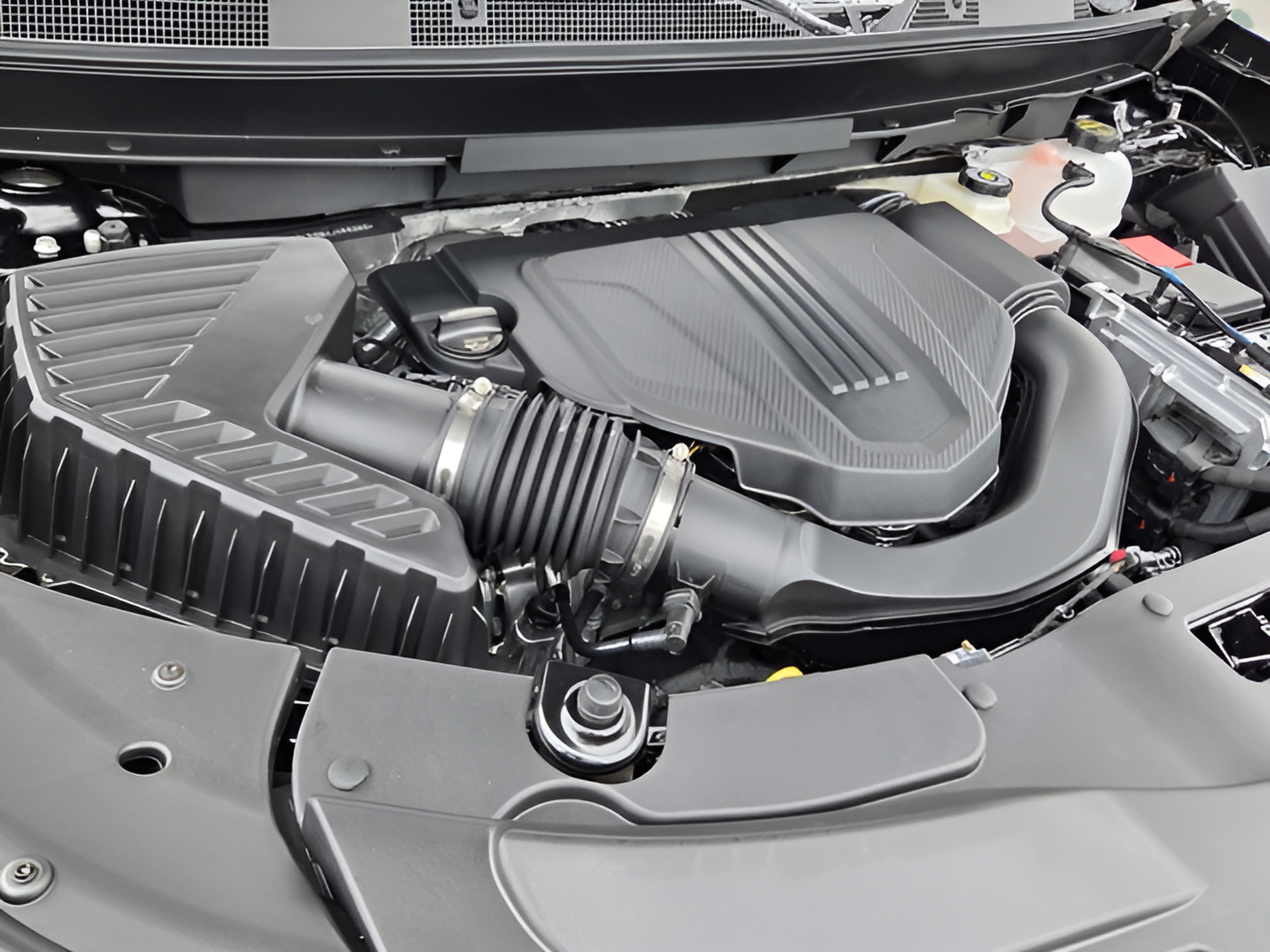 New 2027 Chevrolet Traverse RS w/ LPO, Floor Liner Package FWD image 18