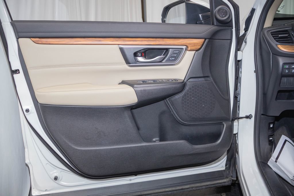 Used 2022 Honda CR-V Touring image 10