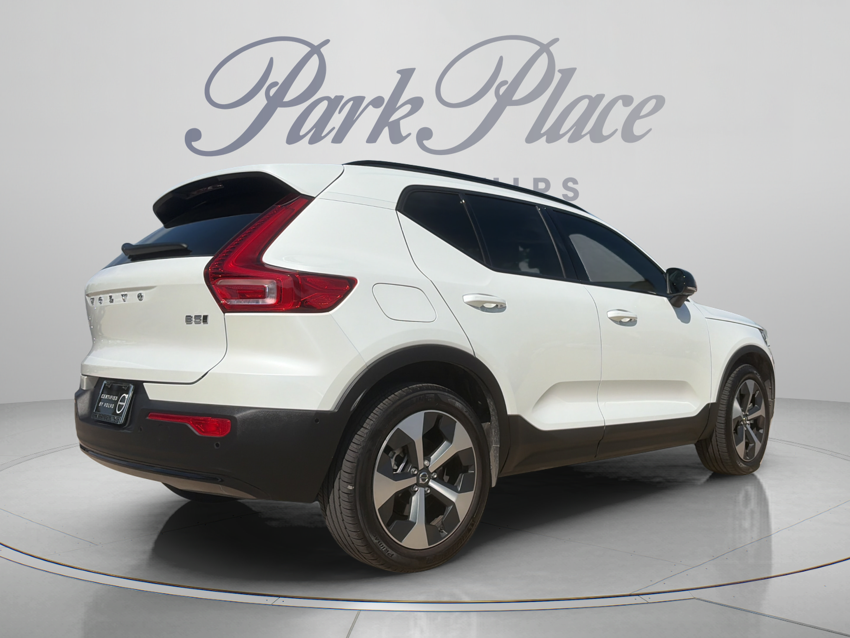 Used 2026 Volvo XC40 B5 Plus w/ Protection Package Premier AWD/4WD image 6