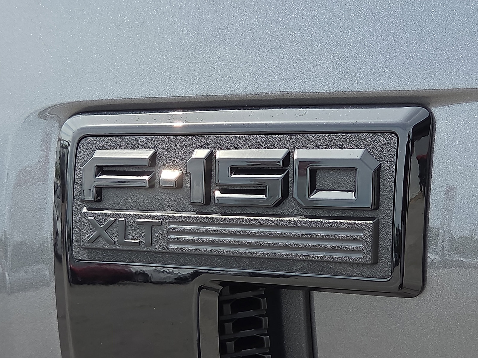 Used 2024 Ford F150 XLT w/ Equipment Group 302A MID AWD/4WD image 8