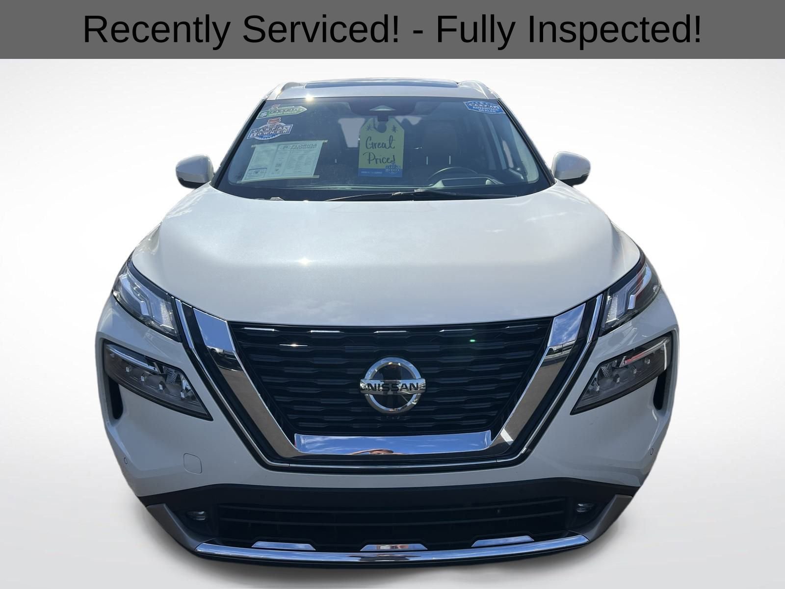 Used 2021 Nissan Rogue Platinum image 3