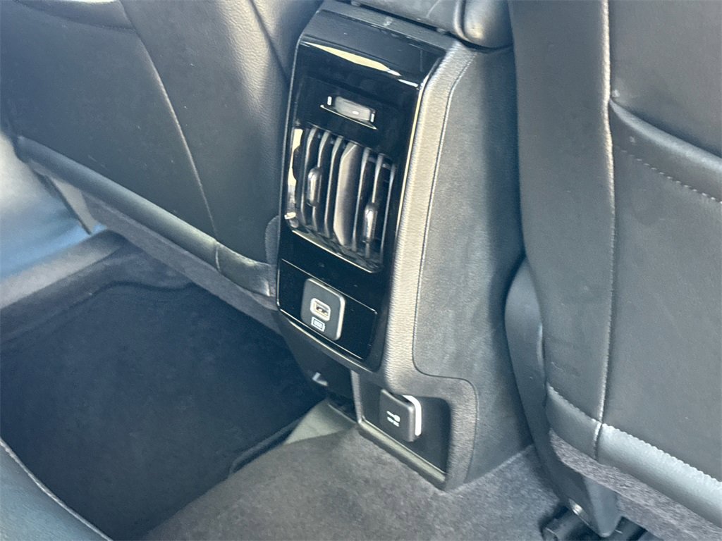 Used 2023 Jeep Compass Limited image 19