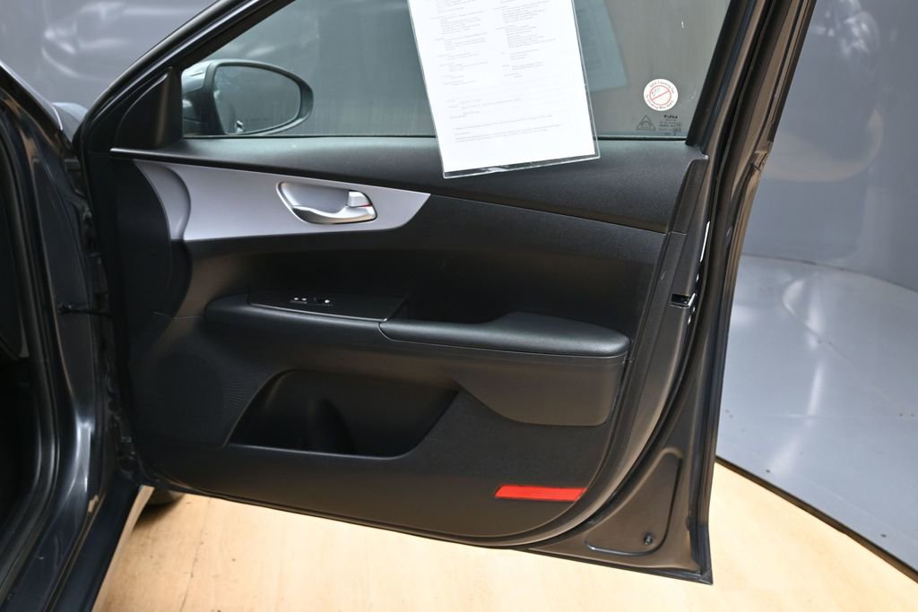 Used 2024 Kia Forte LXS FWD image 32