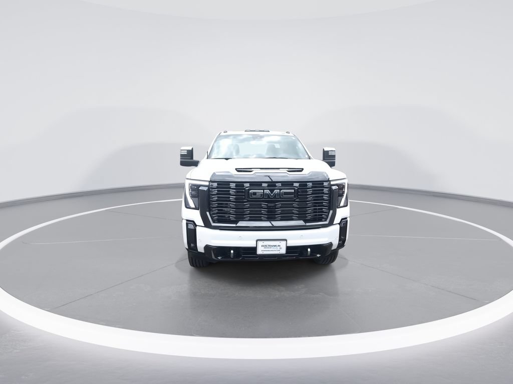 Used 2024 GMC Sierra 3500 Denali Ultimate AWD/4WD image 3