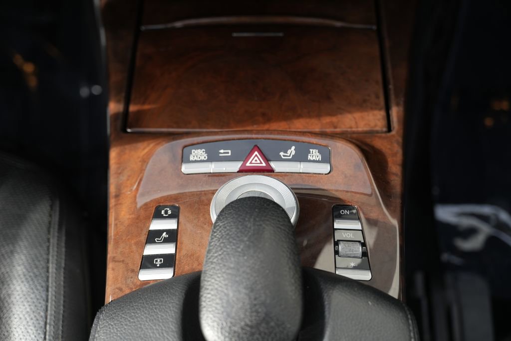 Used 2011 Mercedes-Benz S 550 4MATIC image 43