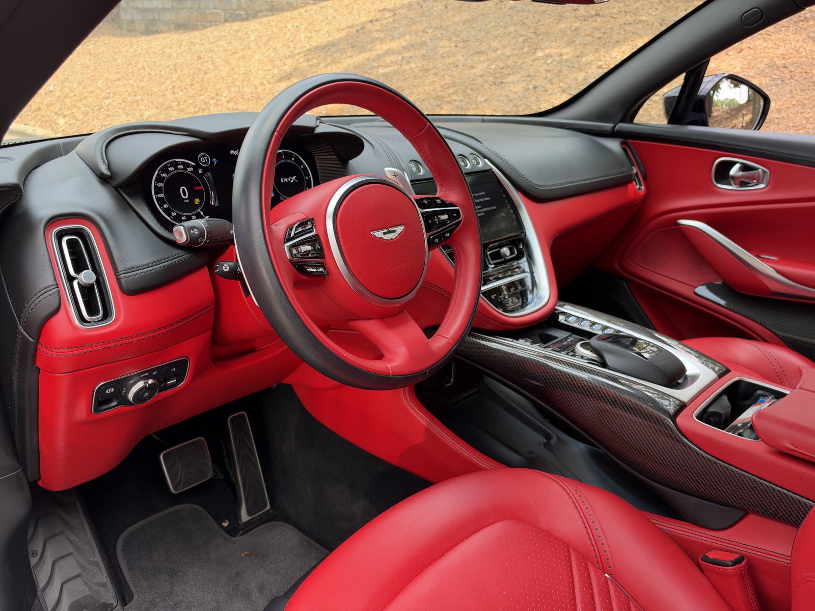 Used 2021 Aston Martin DBX AWD/4WD image 3