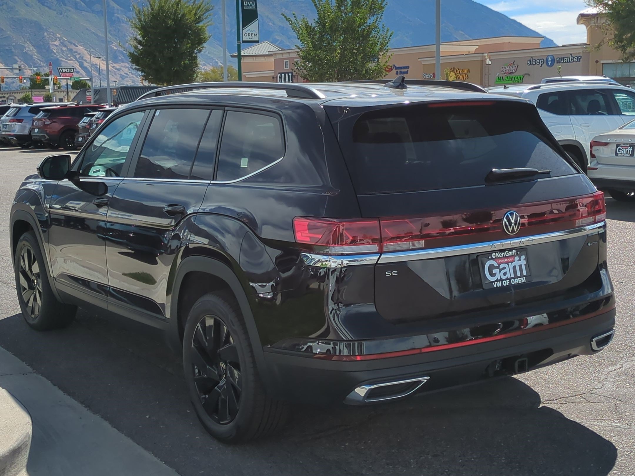 New 2026 Volkswagen Atlas SE image 8