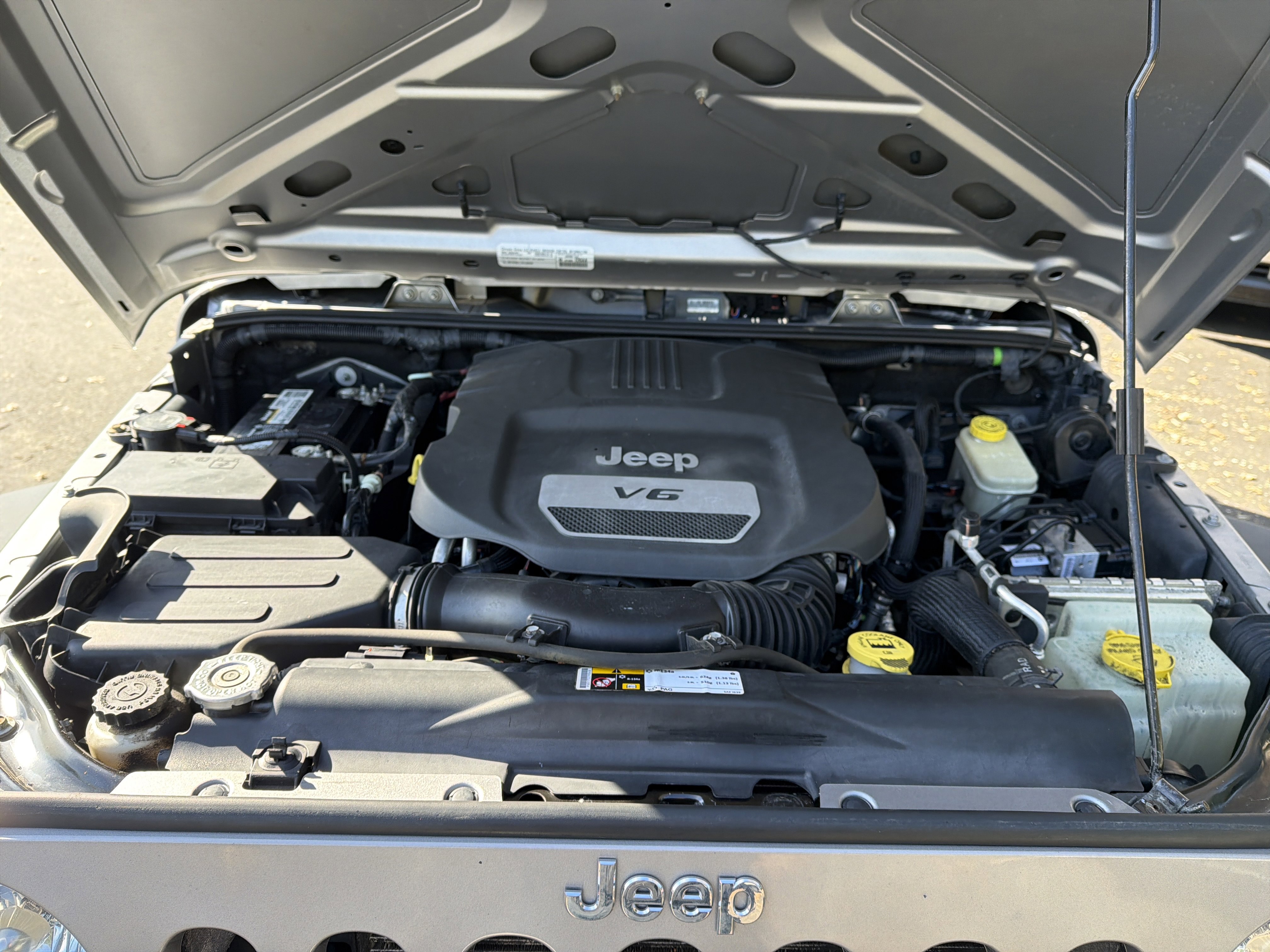 Used 2015 Jeep Wrangler Unlimited Sport w/ Quick Order Package 24S image 32