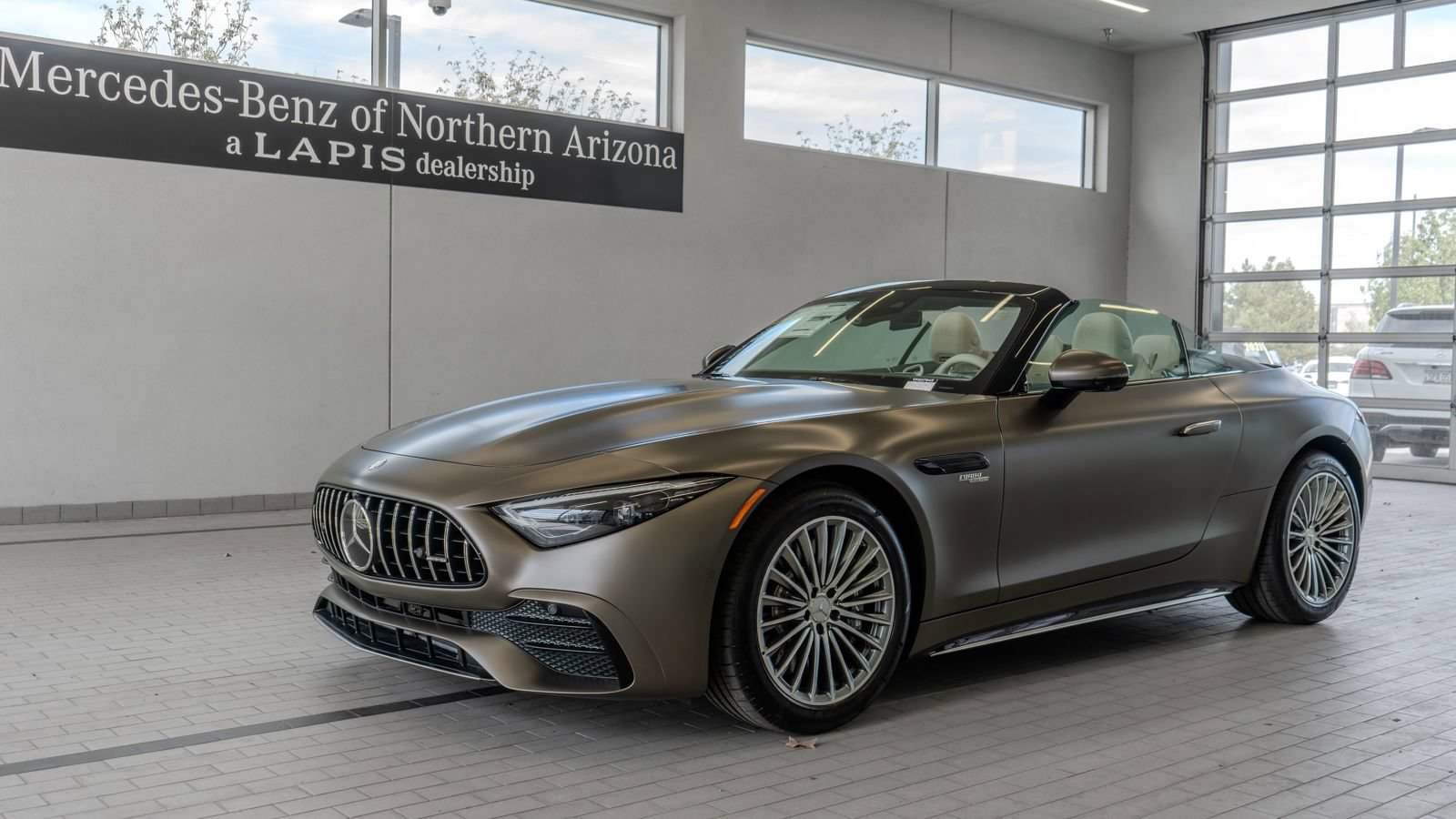 New 2026 Mercedes-Benz SL 43 AMG image 3