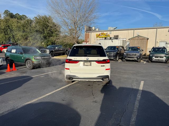 Used 2021 BMW X7 xDrive40i w/ M Sport Package image 7