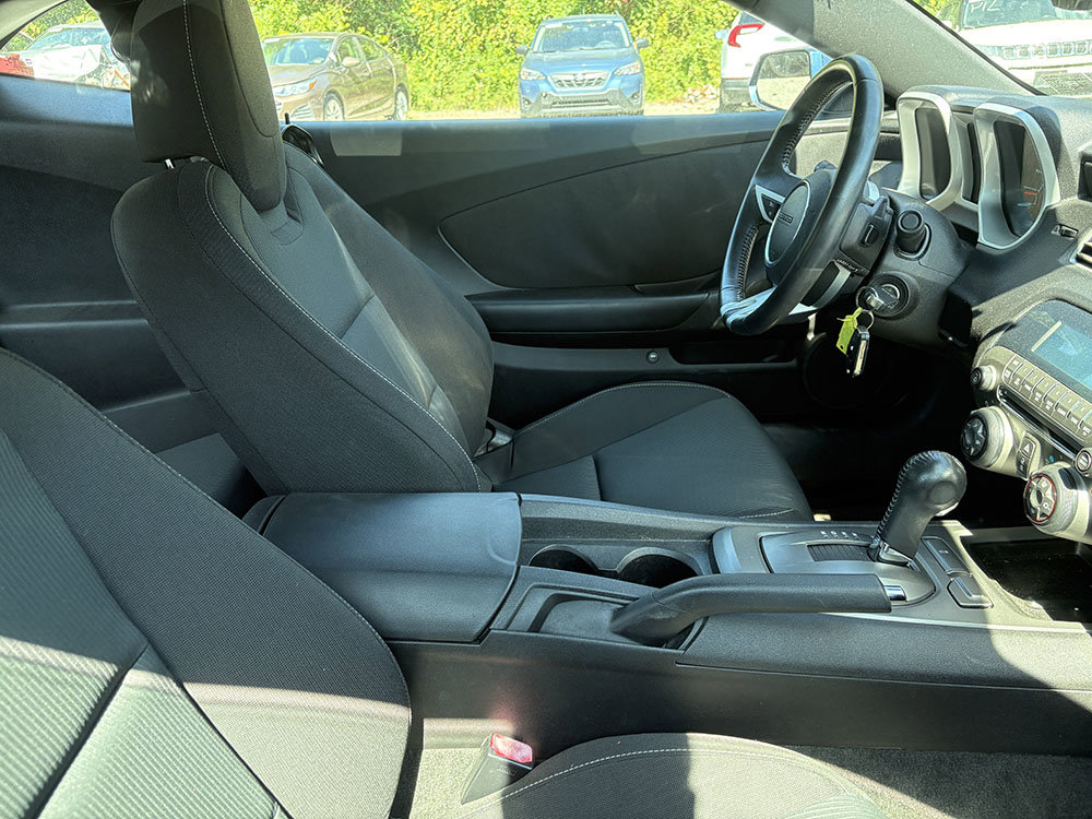 Used 2010 Chevrolet Camaro LT w/ RS Package image 5