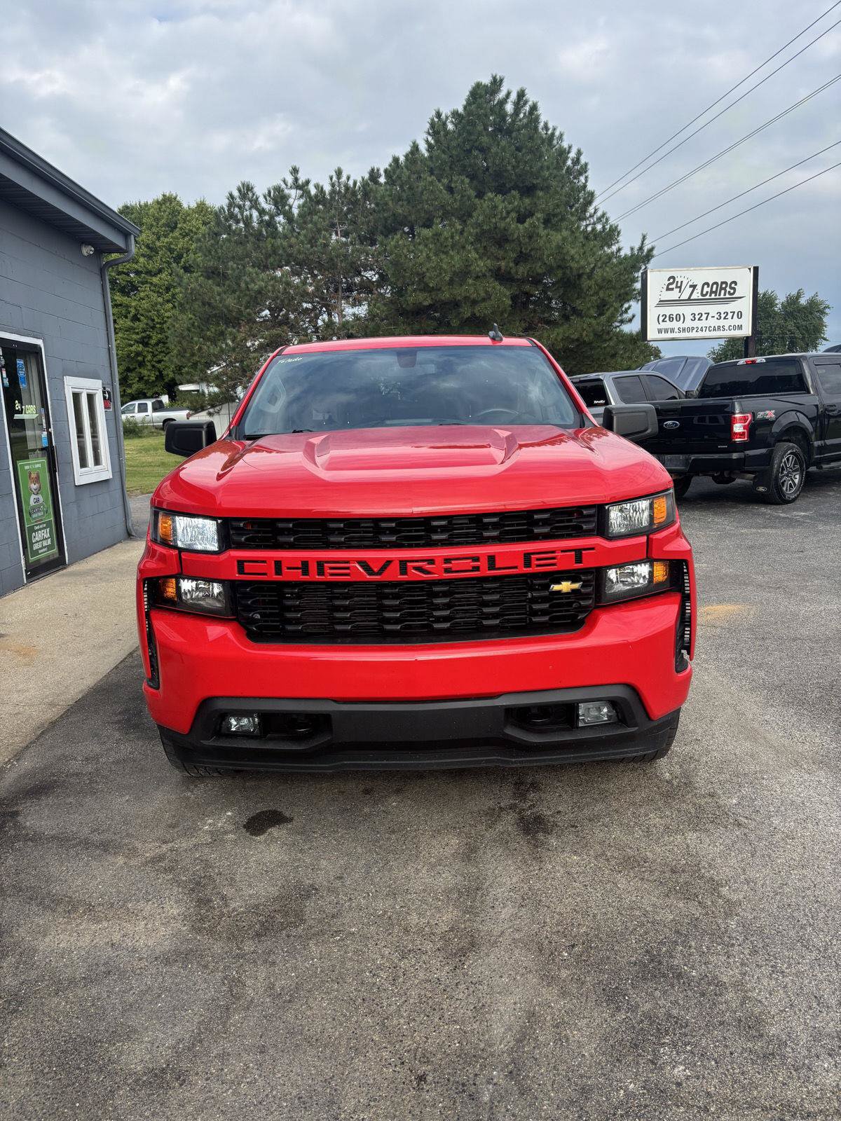 Used 2019 Chevrolet Silverado 1500 Custom w/ Custom Value Package AWD/4WD image 6