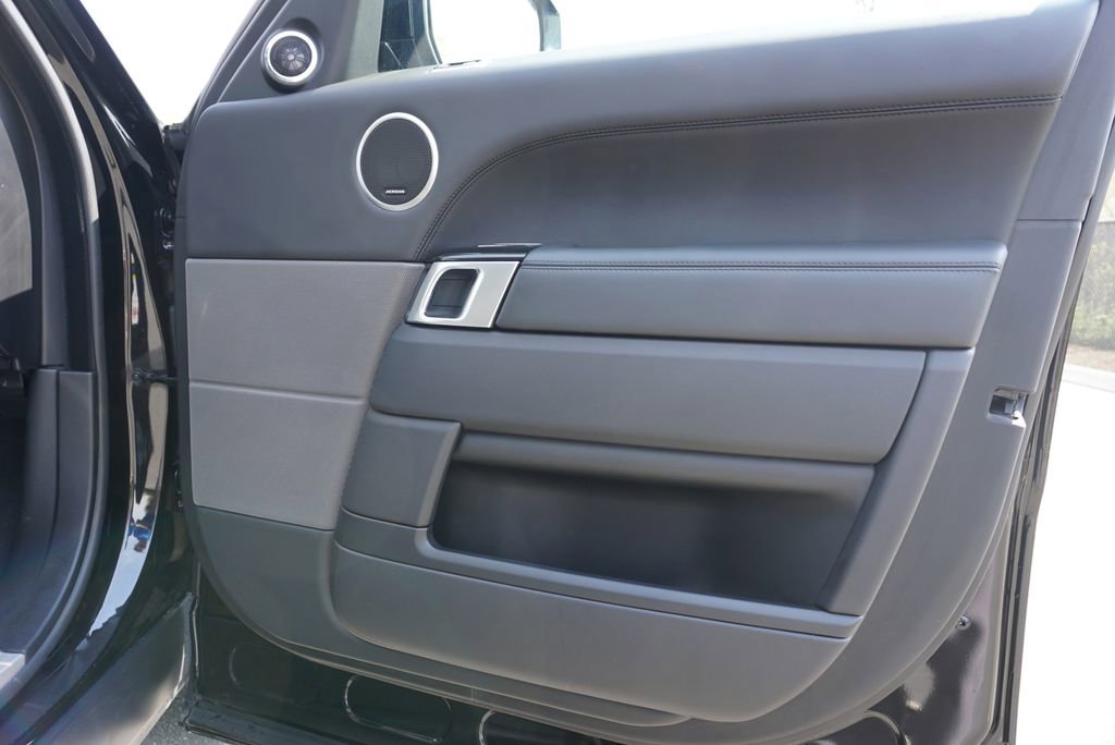 Used 2020 Land Rover Range Rover Sport Autobiography image 45