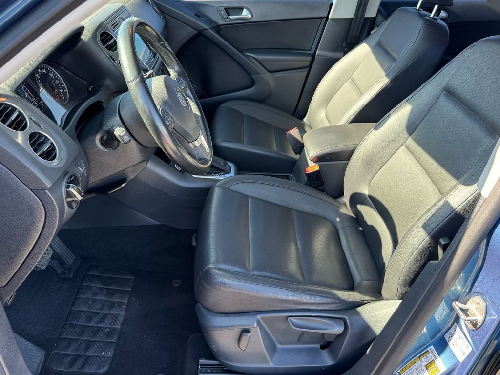 Used 2017 Volkswagen Tiguan S FWD image 12