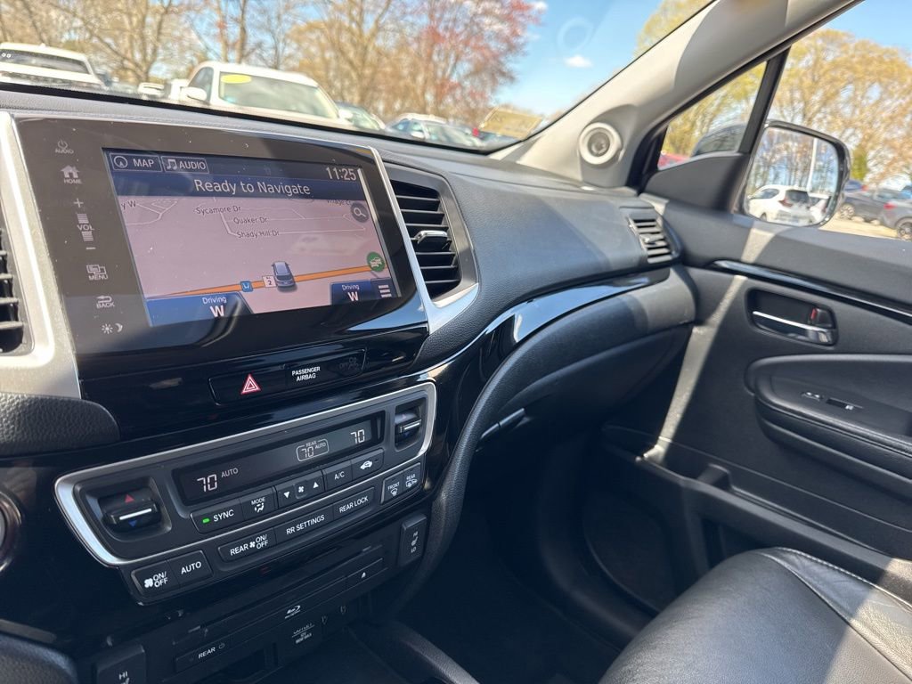 Used 2018 Honda Pilot Touring image 34