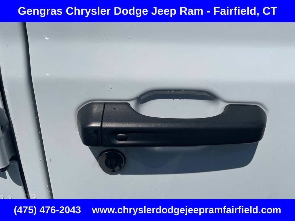 Certified 2024 Jeep Wrangler Unlimited w/ Convenience Group AWD/4WD image 19