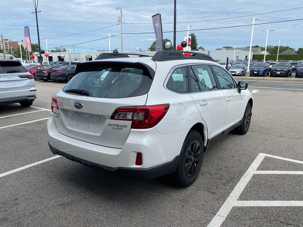 Used 2017 Subaru Outback 2.5i image 4