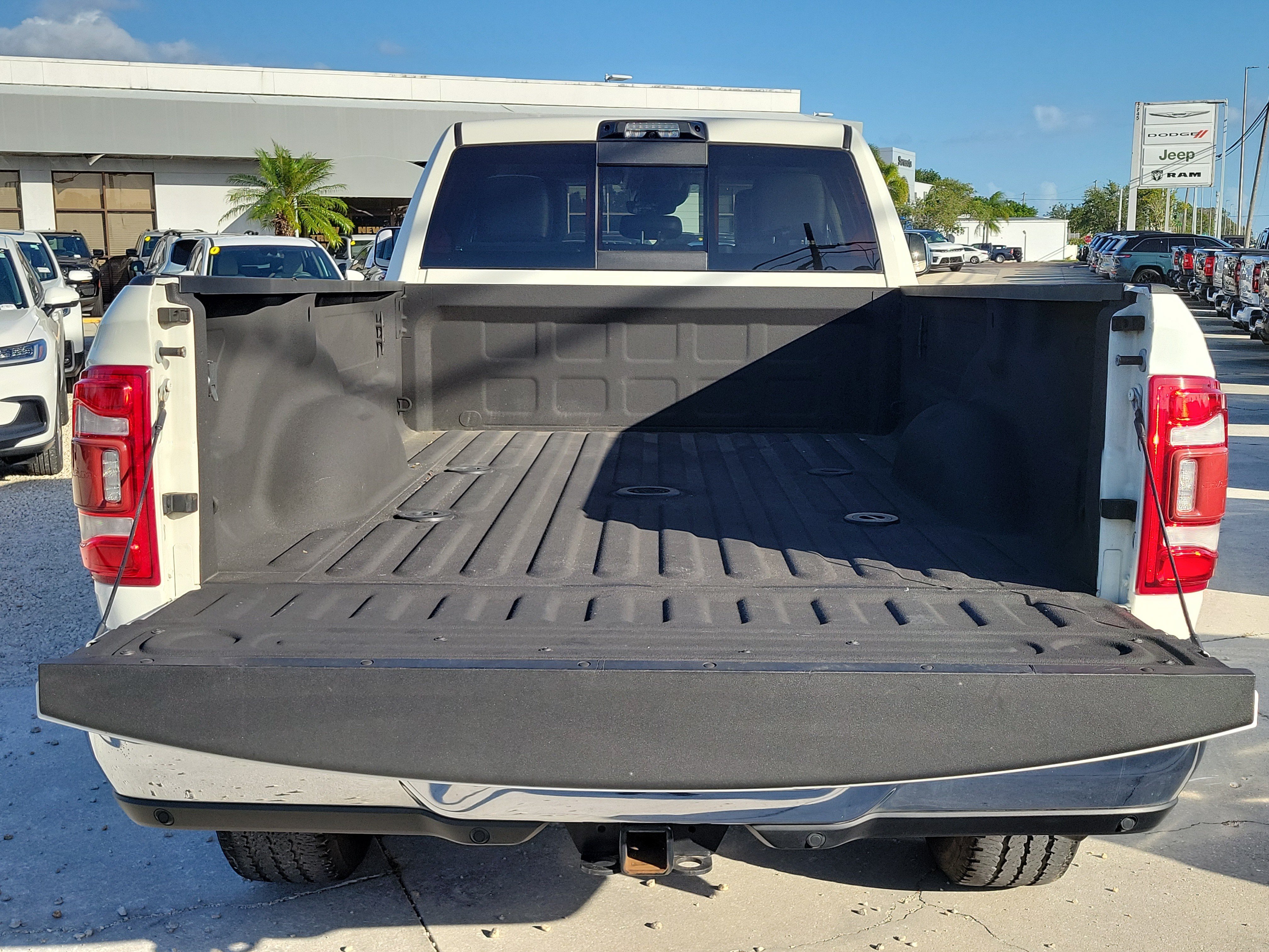 Used 2019 RAM 3500 Laramie AWD/4WD image 7