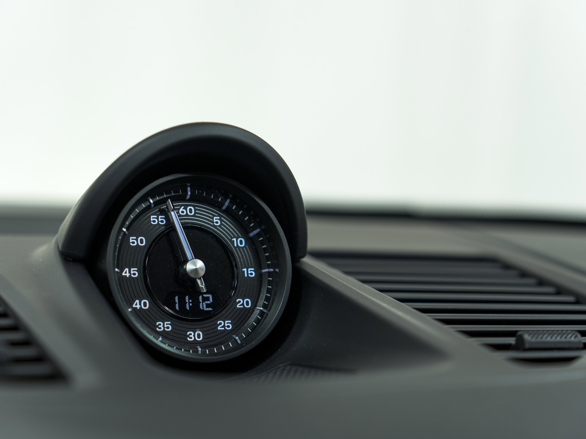 Certified 2024 Porsche 911 Carrera 4 GTS image 24