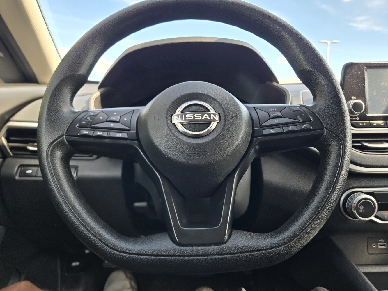 Used 2024 Nissan Altima 2.5 S FWD image 15