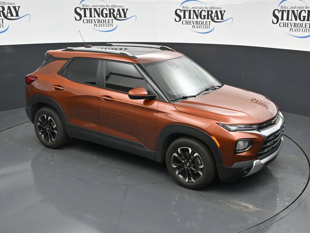 Used 2021 Chevrolet TrailBlazer LT w/ Sun and Liftgate Package FWD image 18