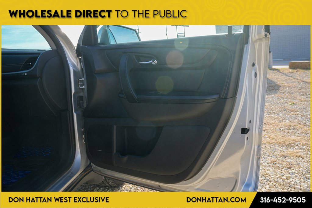 Used 2015 Chevrolet Traverse LT image 27