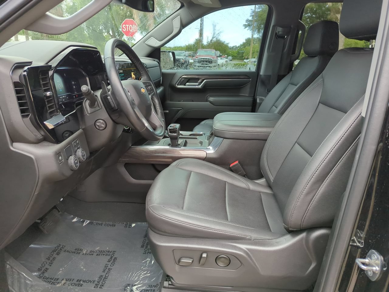 Certified 2024 Chevrolet Silverado 1500 LTZ w/ LTZ Convenience Package II RWD image 19