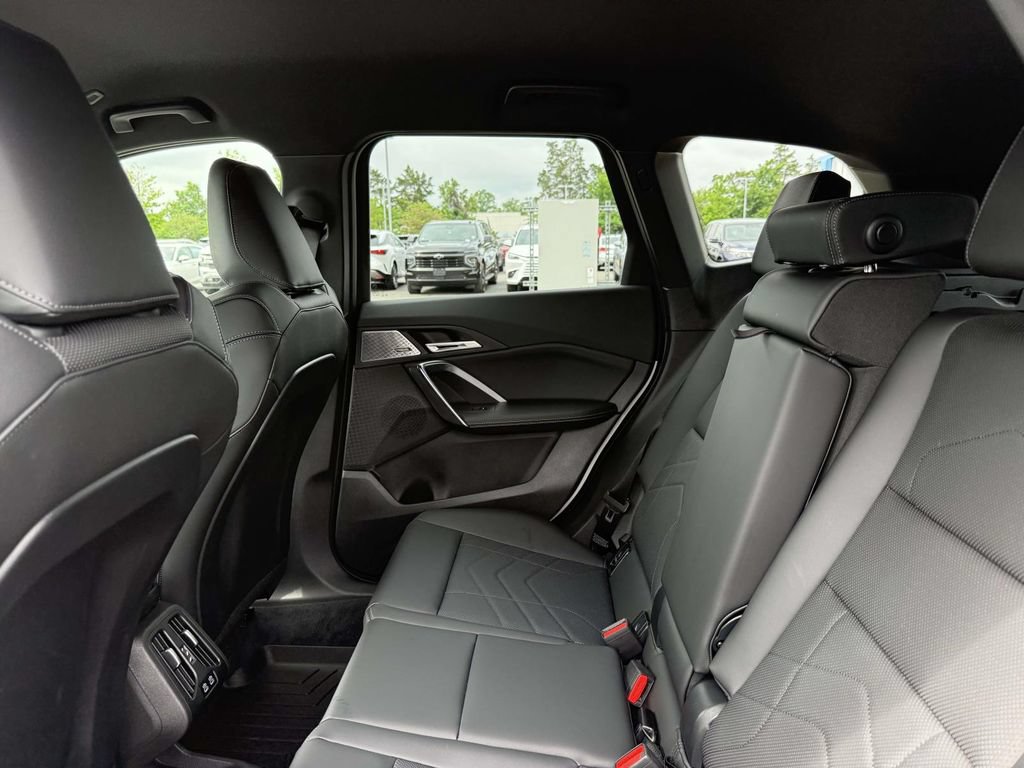 Used 2025 BMW X1 M35i w/ Shadowloine Package AWD/4WD image 16