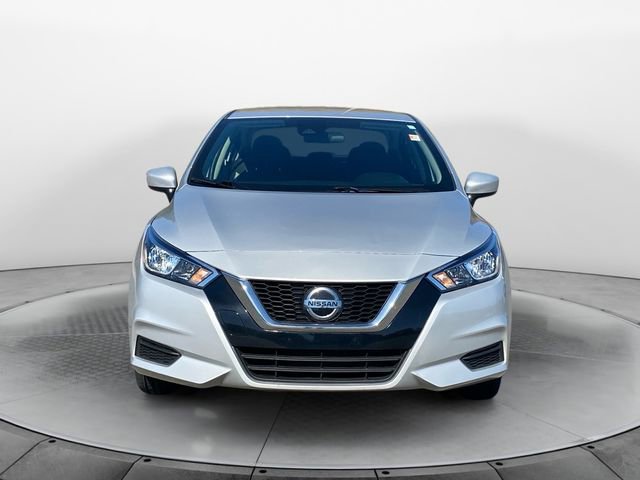 Used 2022 Nissan Versa SV image 8