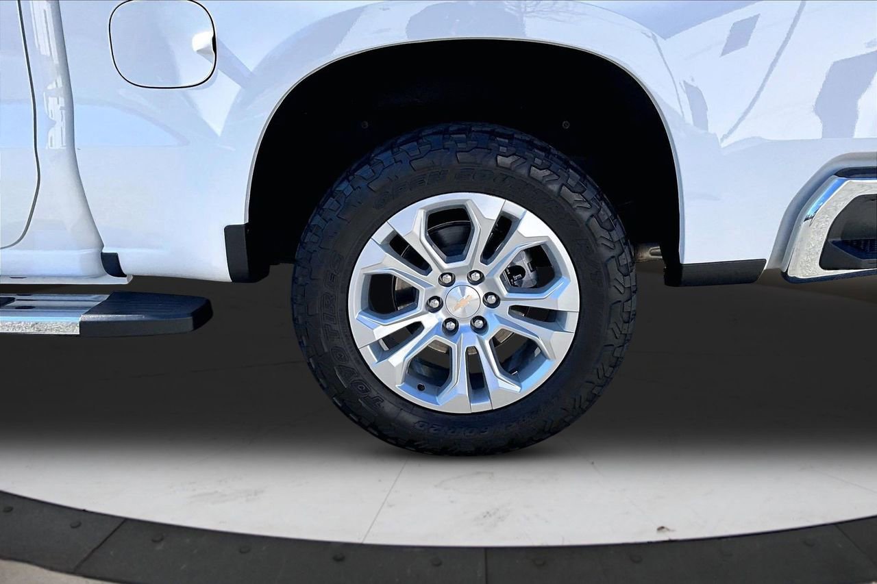 Used 2025 Chevrolet Silverado 1500 LTZ w/ Z71 Off-Road Package image 36