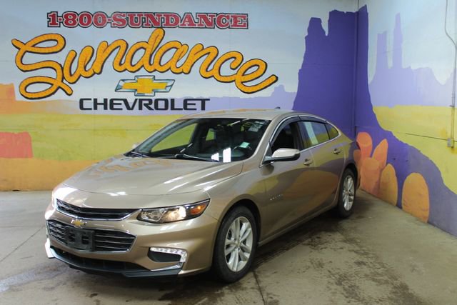 Used 2018 Chevrolet Malibu LT image 2