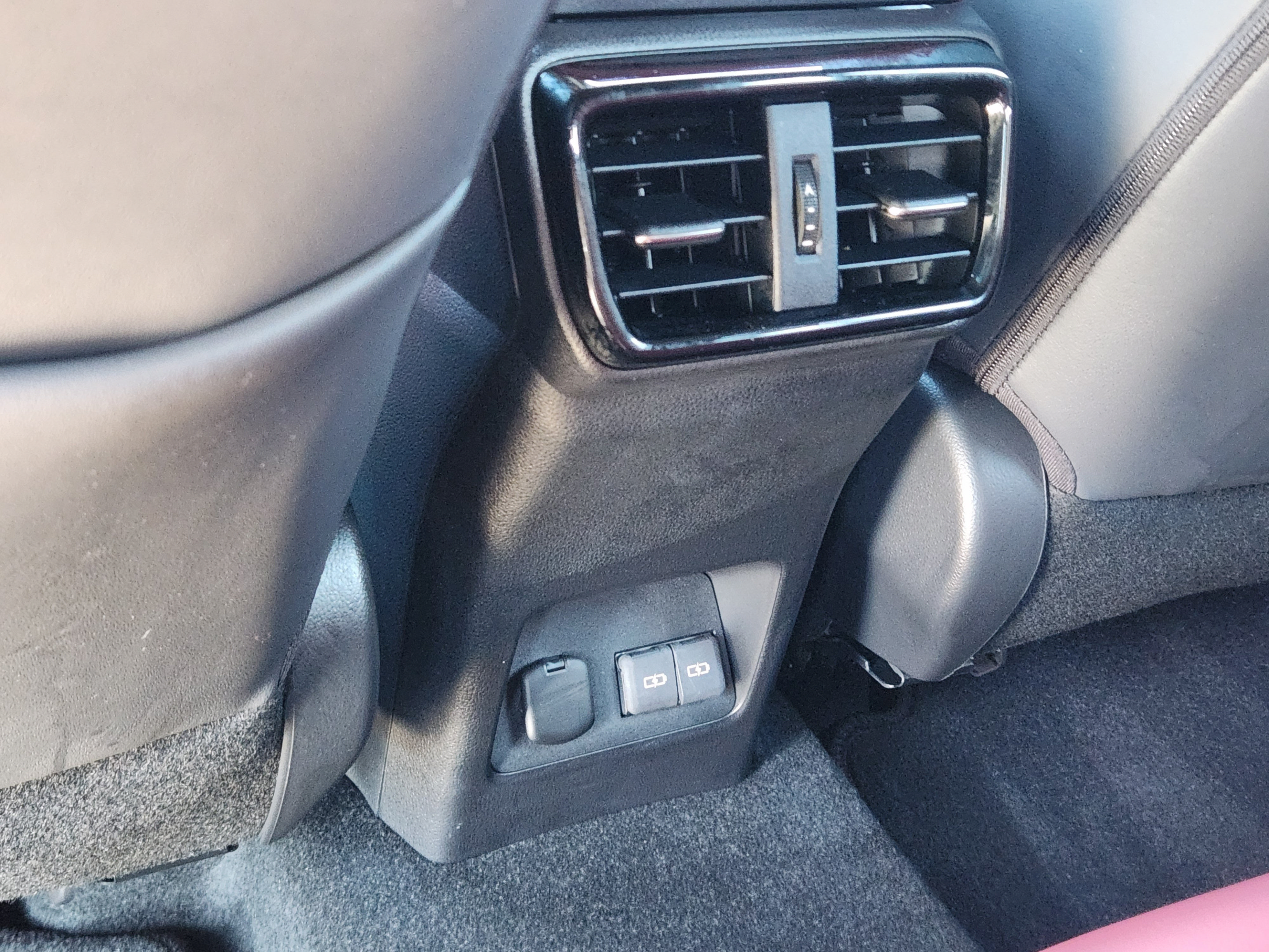 Certified 2025 Lexus NX 350h AWD w/ Accessory Package (2T) image 29