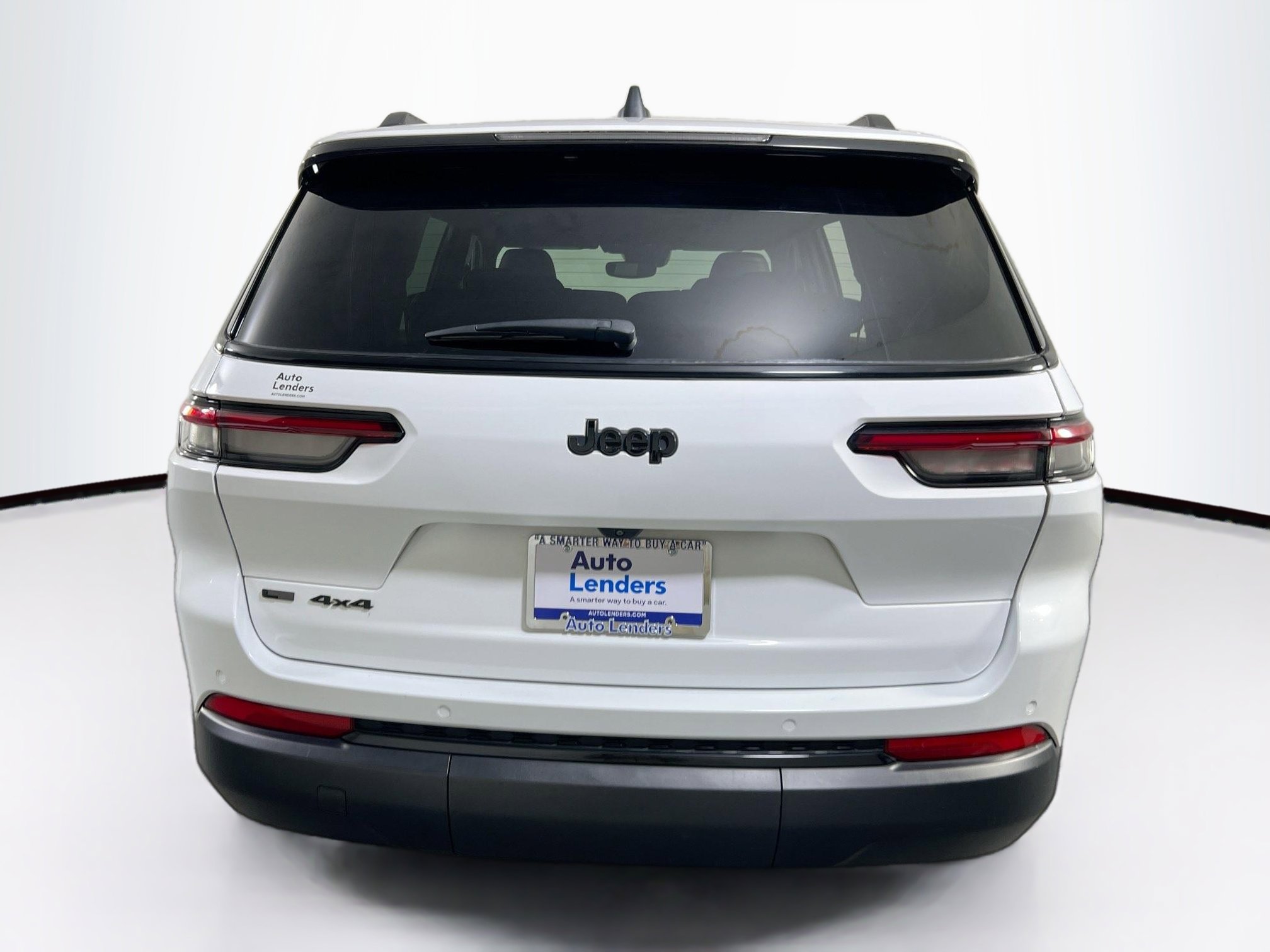 Used 2023 Jeep Grand Cherokee L Laredo AWD/4WD image 6