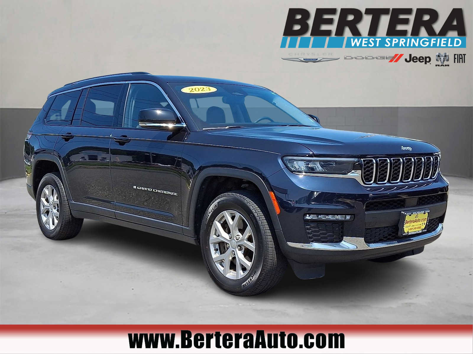 Certified 2023 Jeep Grand Cherokee L Limited AWD/4WD image 1