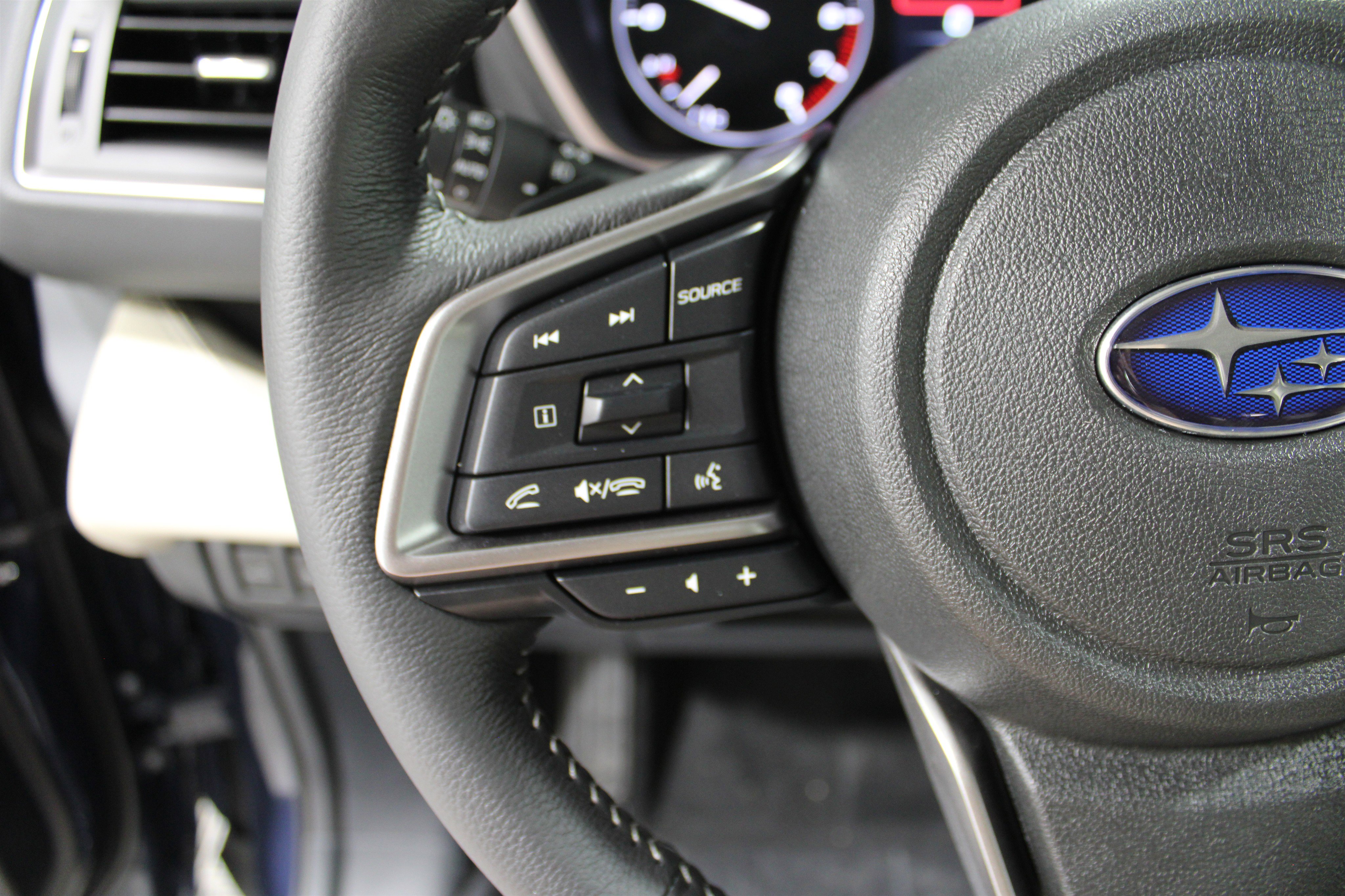 New 2025 Subaru Ascent Limited image 10