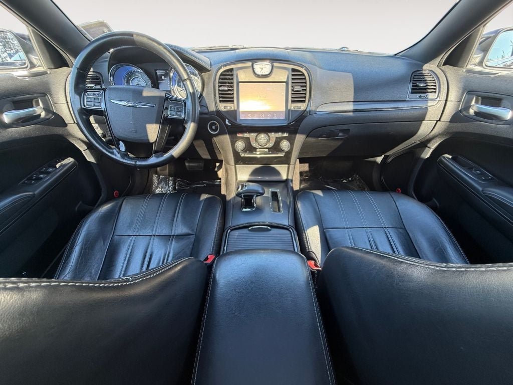 Used 2014 Chrysler 300 S RWD image 11