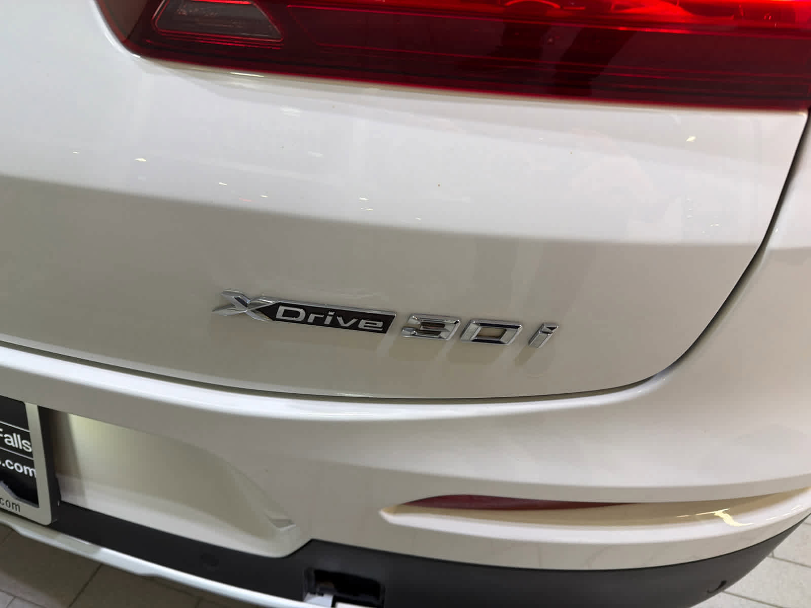 Used 2020 BMW X4 xDrive30i w/ Premium Package image 9