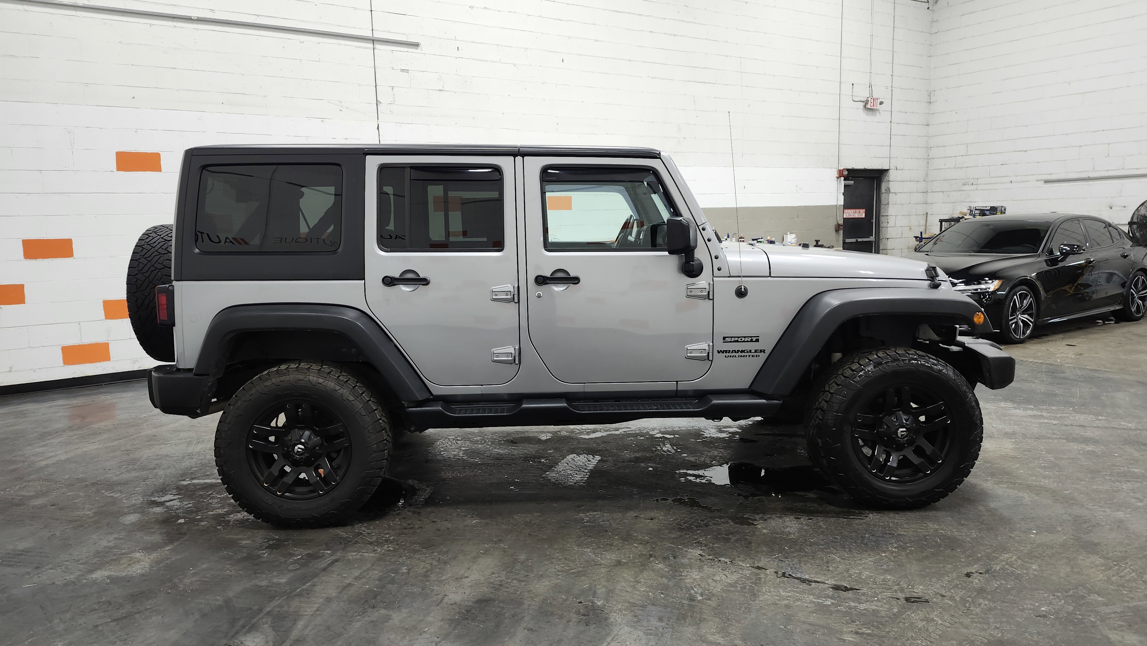 Used 2017 Jeep Wrangler Unlimited Sport w/ Quick Order Package 24S image 18