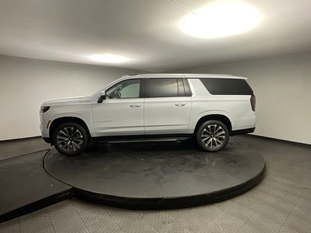 Certified 2026 Chevrolet Suburban High Country image 4